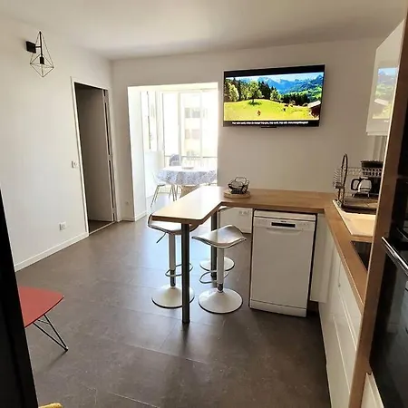 Comme A La Maison!!a 5 Min A Pied Plage,pkg Prive