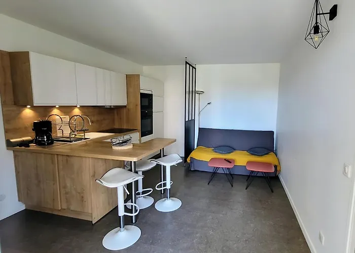 Comme A La Maison!!a 5 Min A Pied Plage,pkg Prive Ле-Гро-дю-Руа