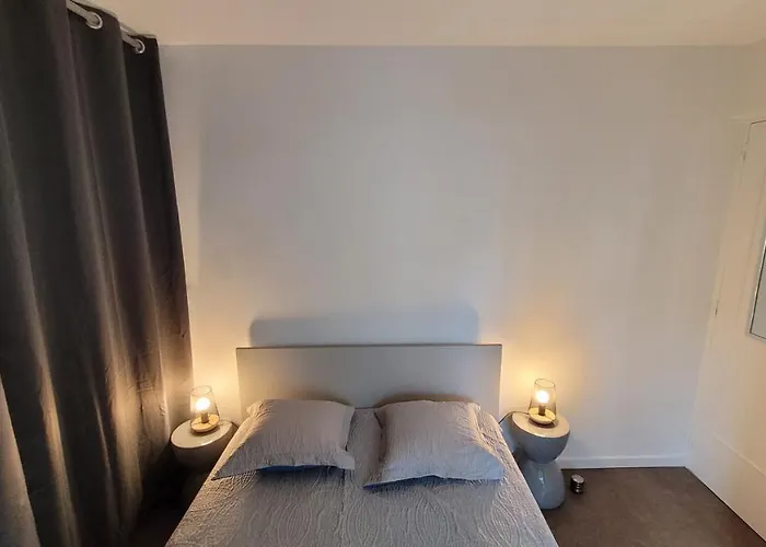 Comme A La Maison!!a 5 Min A Pied Plage,pkg Prive