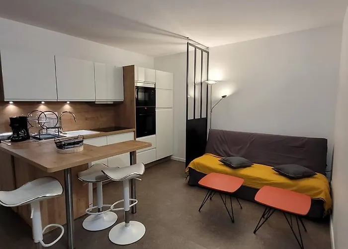 Comme A La Maison!!a 5 Min A Pied Plage,pkg Prive